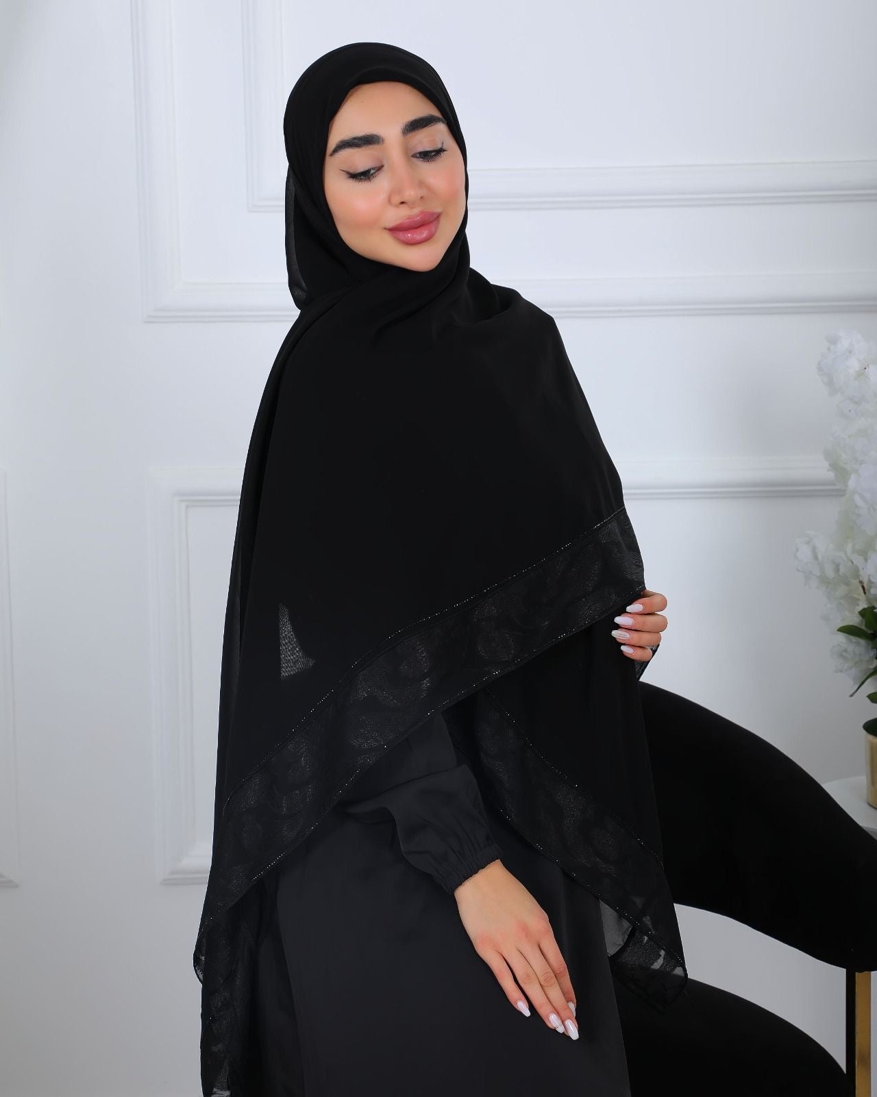 Gulf Crepe Hijab with Strass – Elegant Statement Scarf