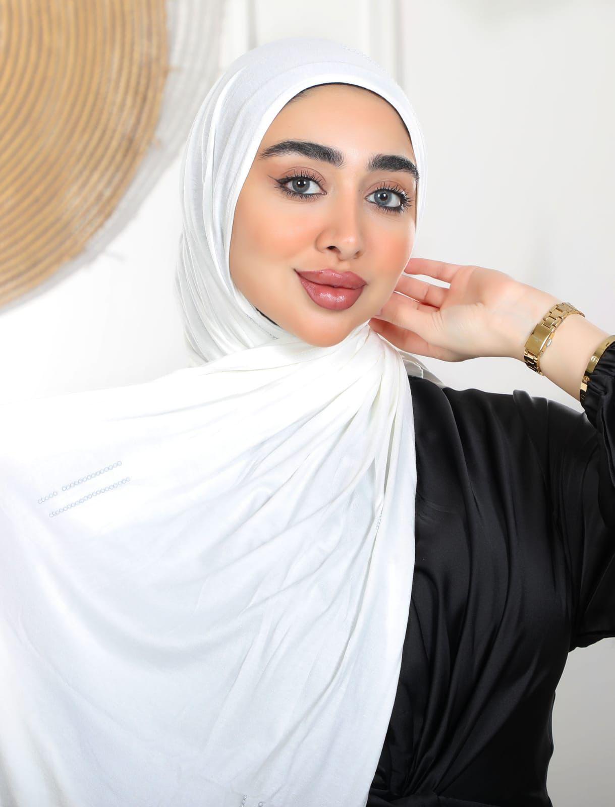Lycra Hijab – Elegant Stretch Scarf