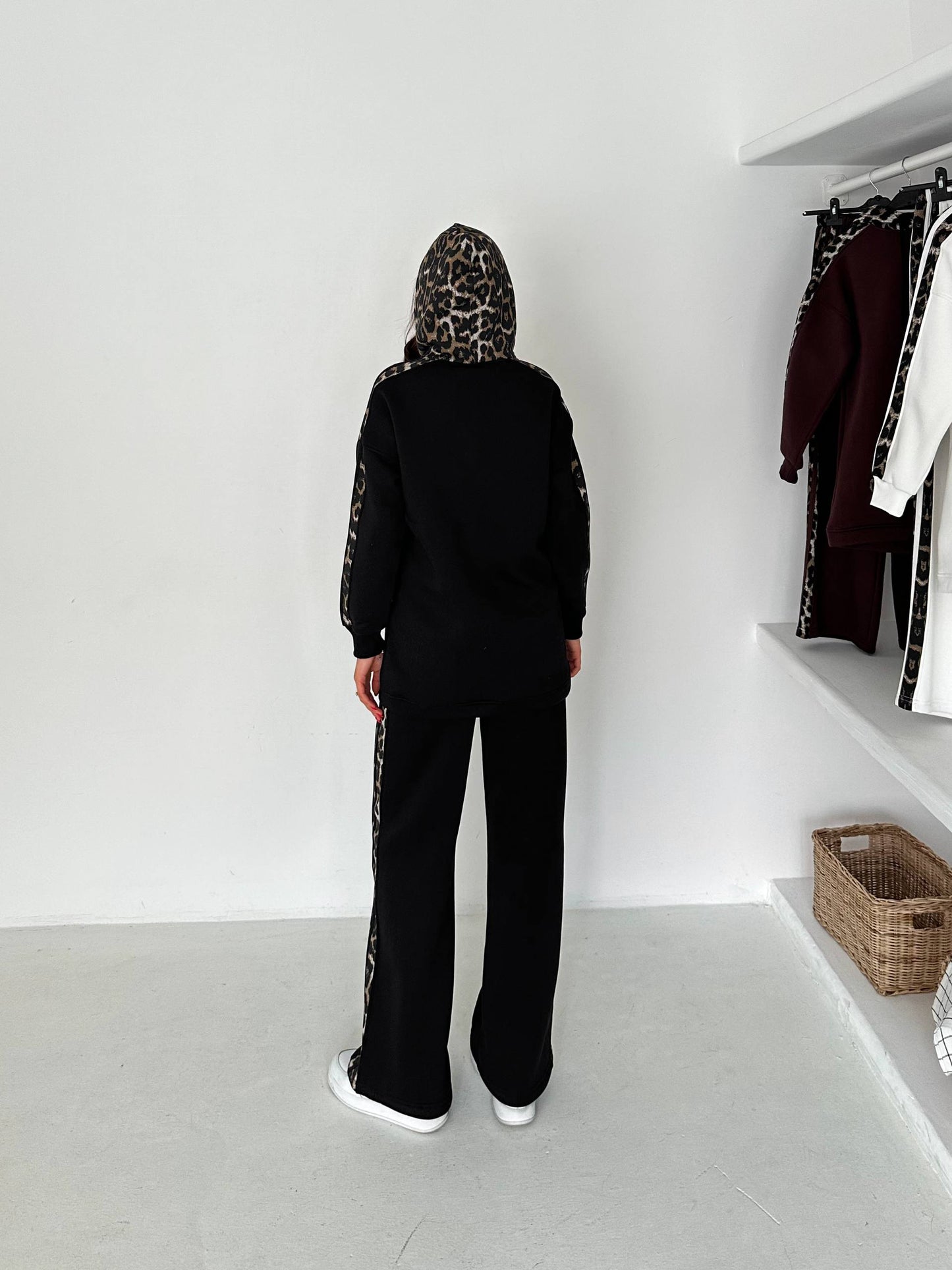 Black Leopard Fleece Comfy Set