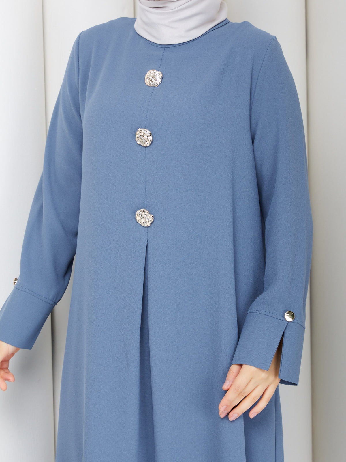 Layan 2-Piece Set with Crystal Buttons