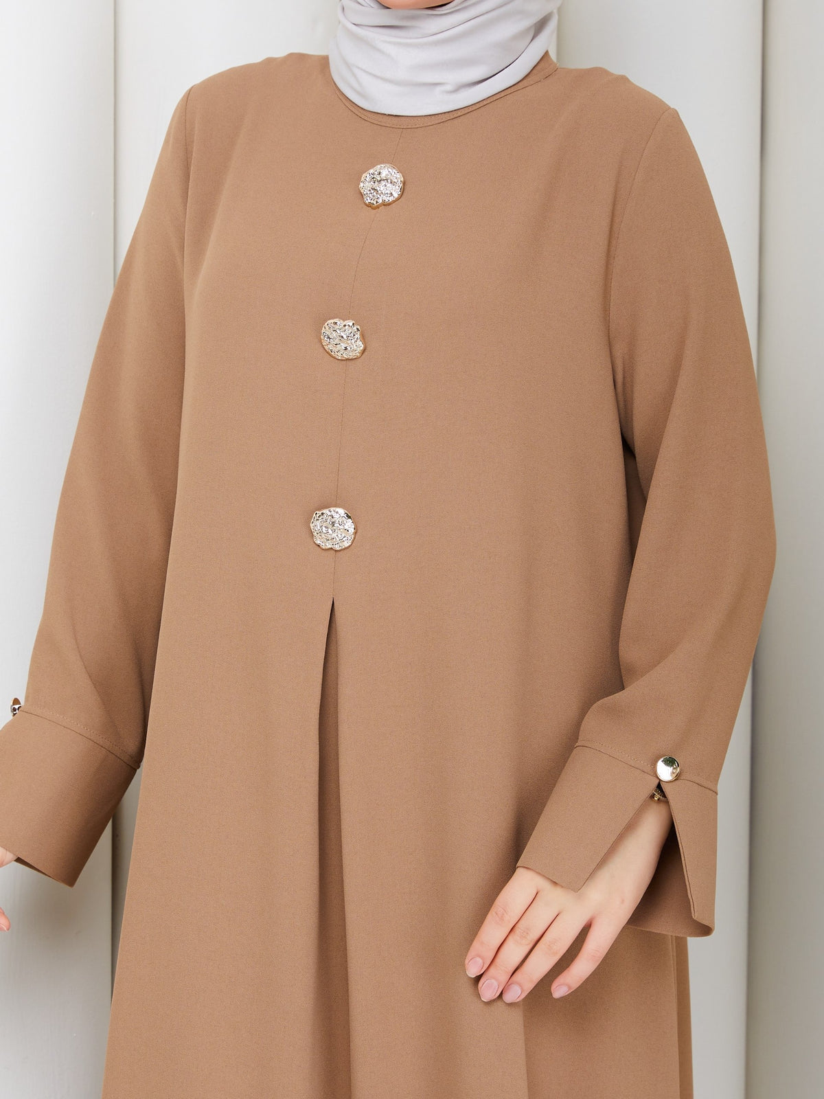 Layan 2-Piece Set with Crystal Buttons