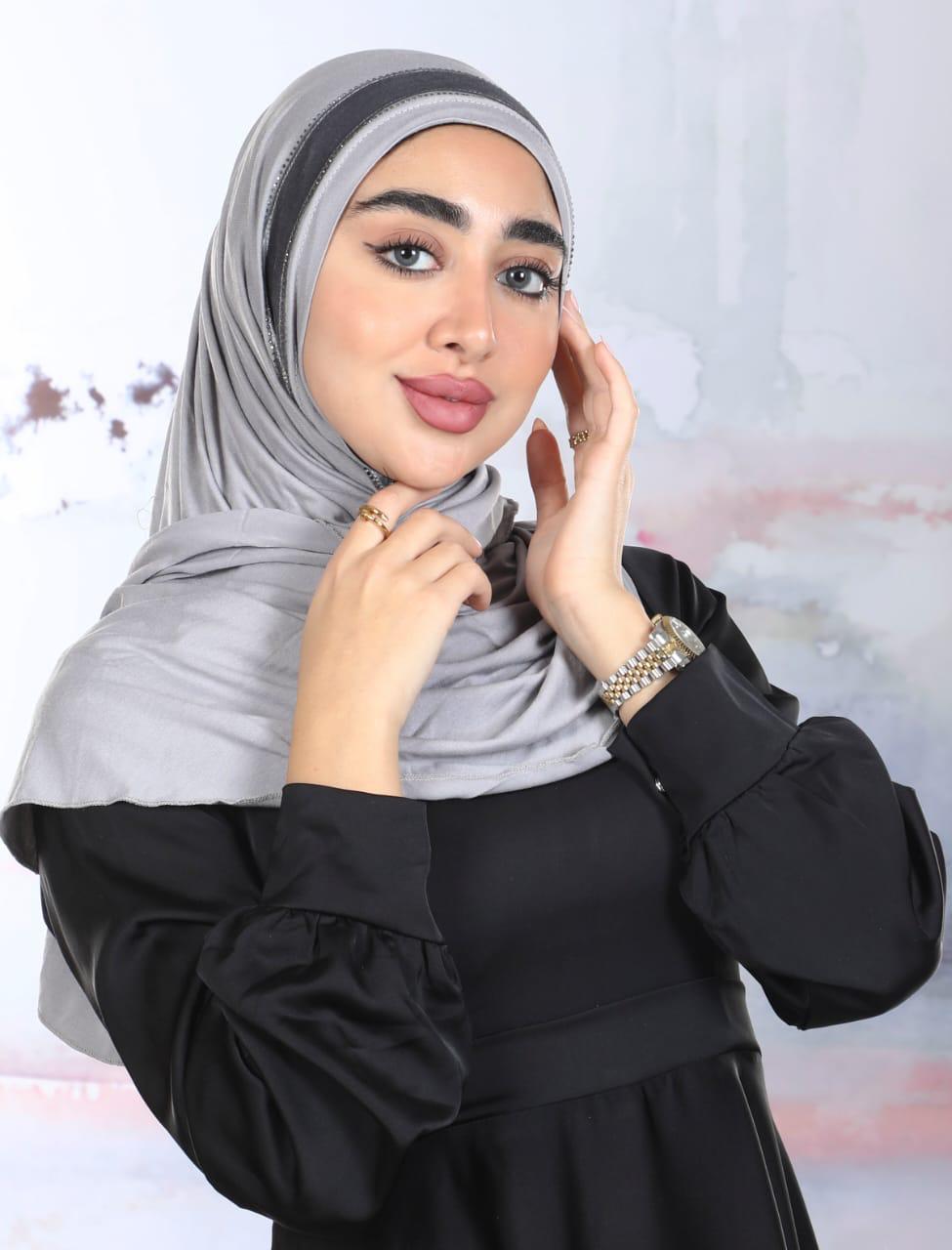 Cotton hijab with velvet